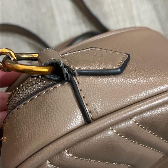 Fashion Quilted Crossbody - Picture 4 of 9